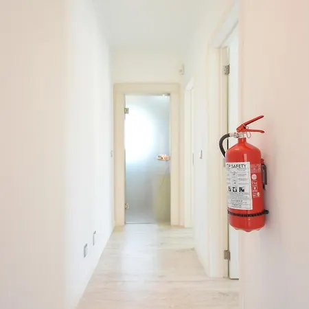 Aroeira With Heated Pool By Golf Course, And Lisbon Villa