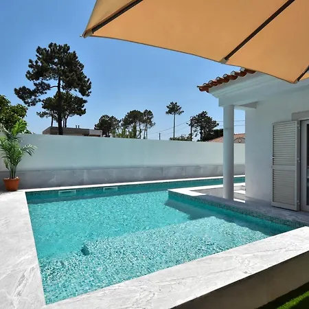 Villa Aroeira With Heated Pool By Golf Course, And Lisbon Aroeira (Setubal)
