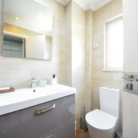 Villa Aroeira With Heated Pool By Golf Course, And Lisbon *