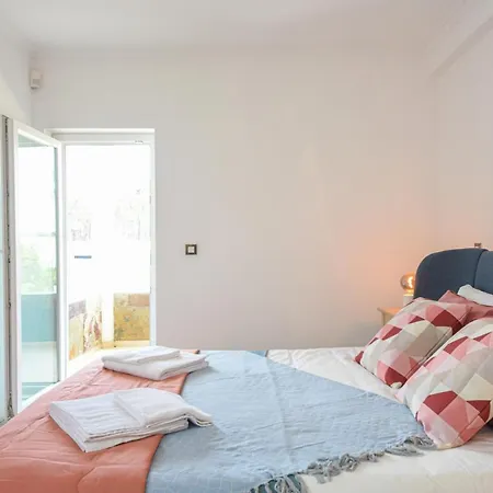 Aroeira With Heated Pool By Golf Course, And Lisbon Villa