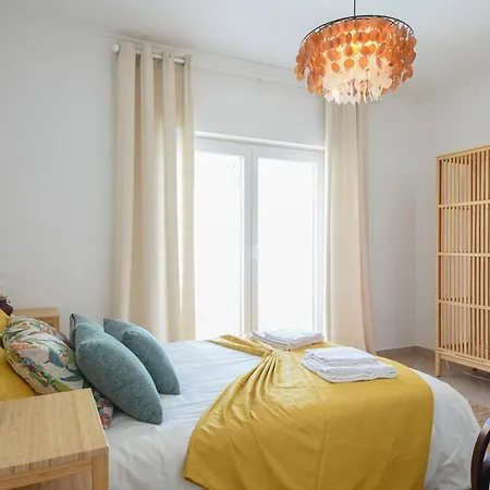 Aroeira With Heated Pool By Golf Course, And Lisbon Villa
