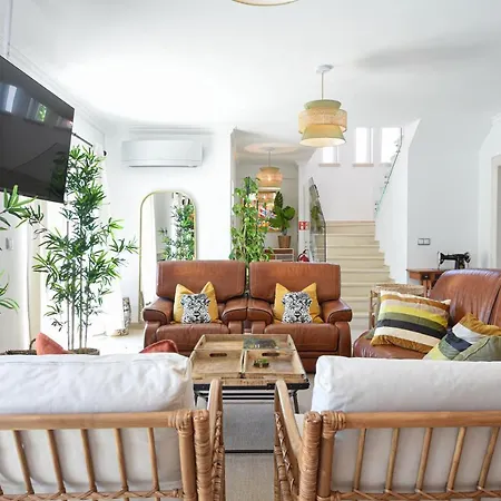 Villa Aroeira With Heated Pool By Golf Course, And Lisbon