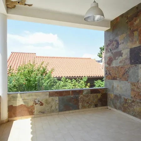 Aroeira With Heated Pool By Golf Course, And Lisbon Villa *