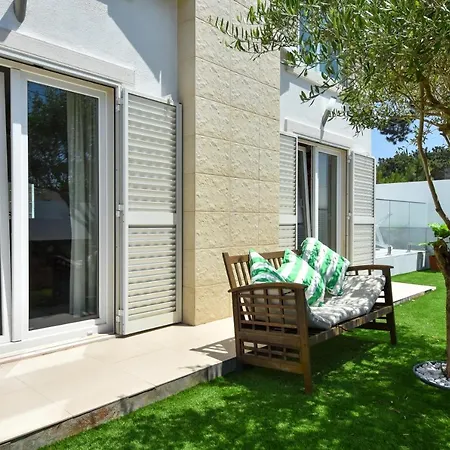 Aroeira With Heated Pool By Golf Course, And Lisbon Villa *